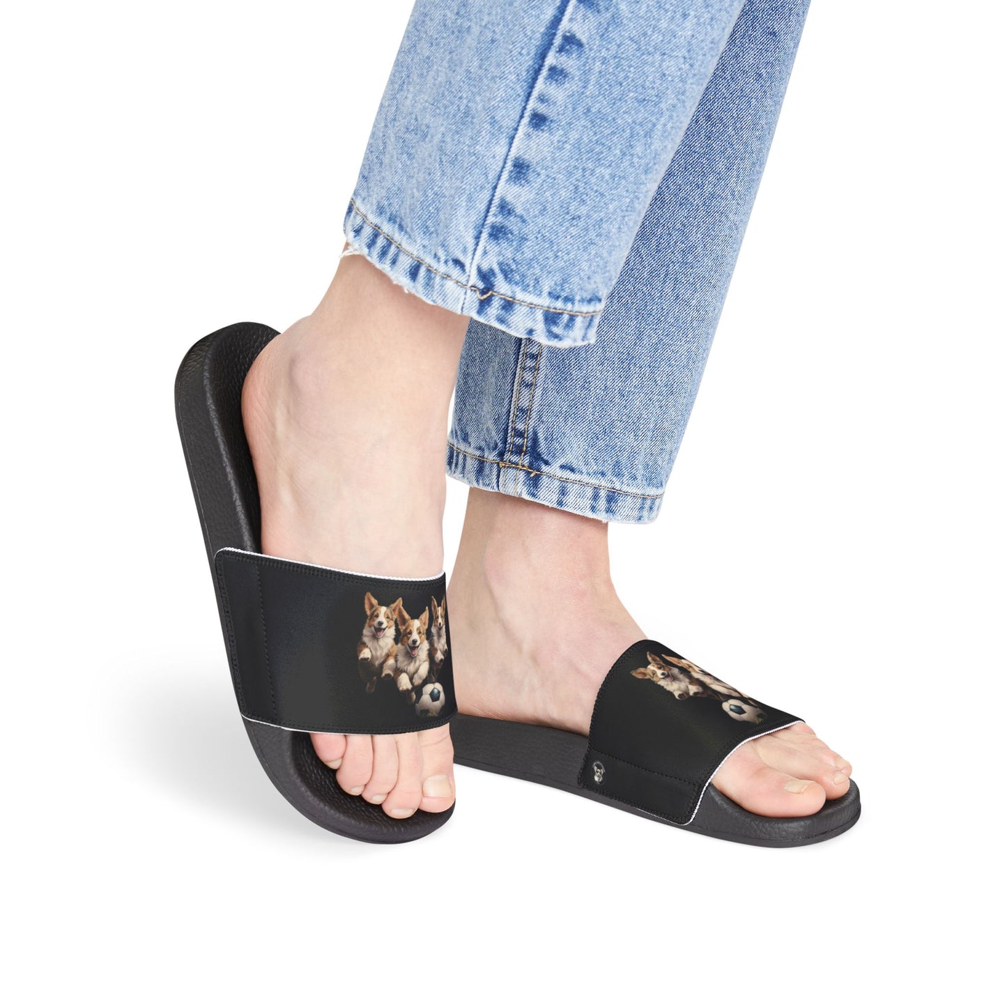 Corgi Puppies Pouncing on the Pitch Women's Casual Black Slide Sandals - Pool & Beach Slides