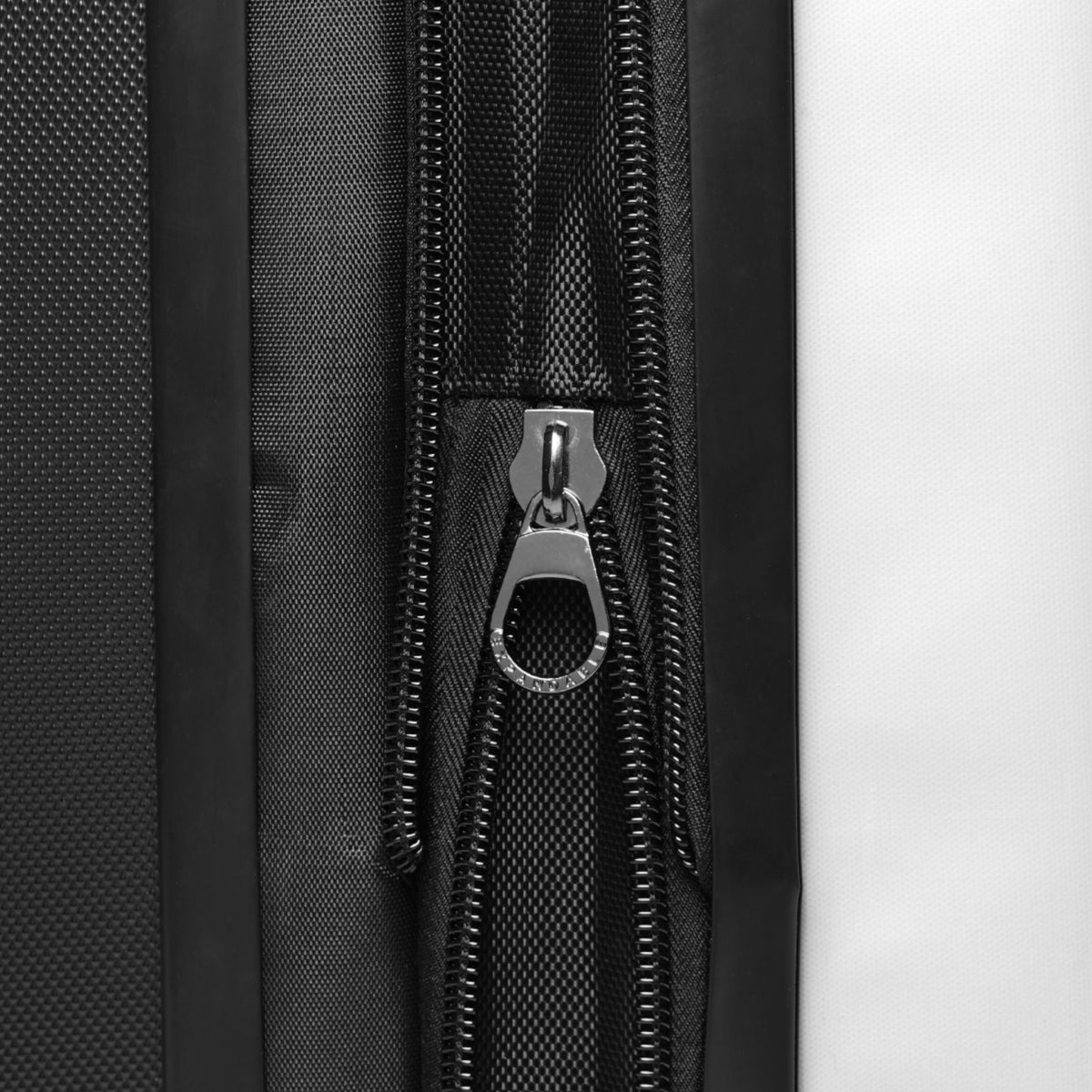 Puppy Dog Eyes Corgi Puppy Travel Suitcases — Adorable Corgi Rolling Luggage
